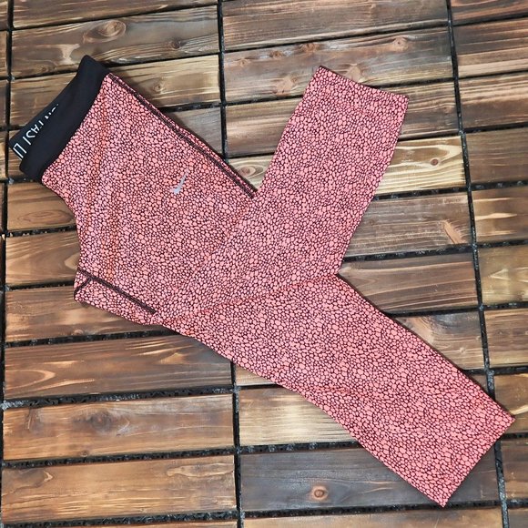 Nike Women's Dri-Fit AOP Relay Crop Running Tights - Picture 3 of 10